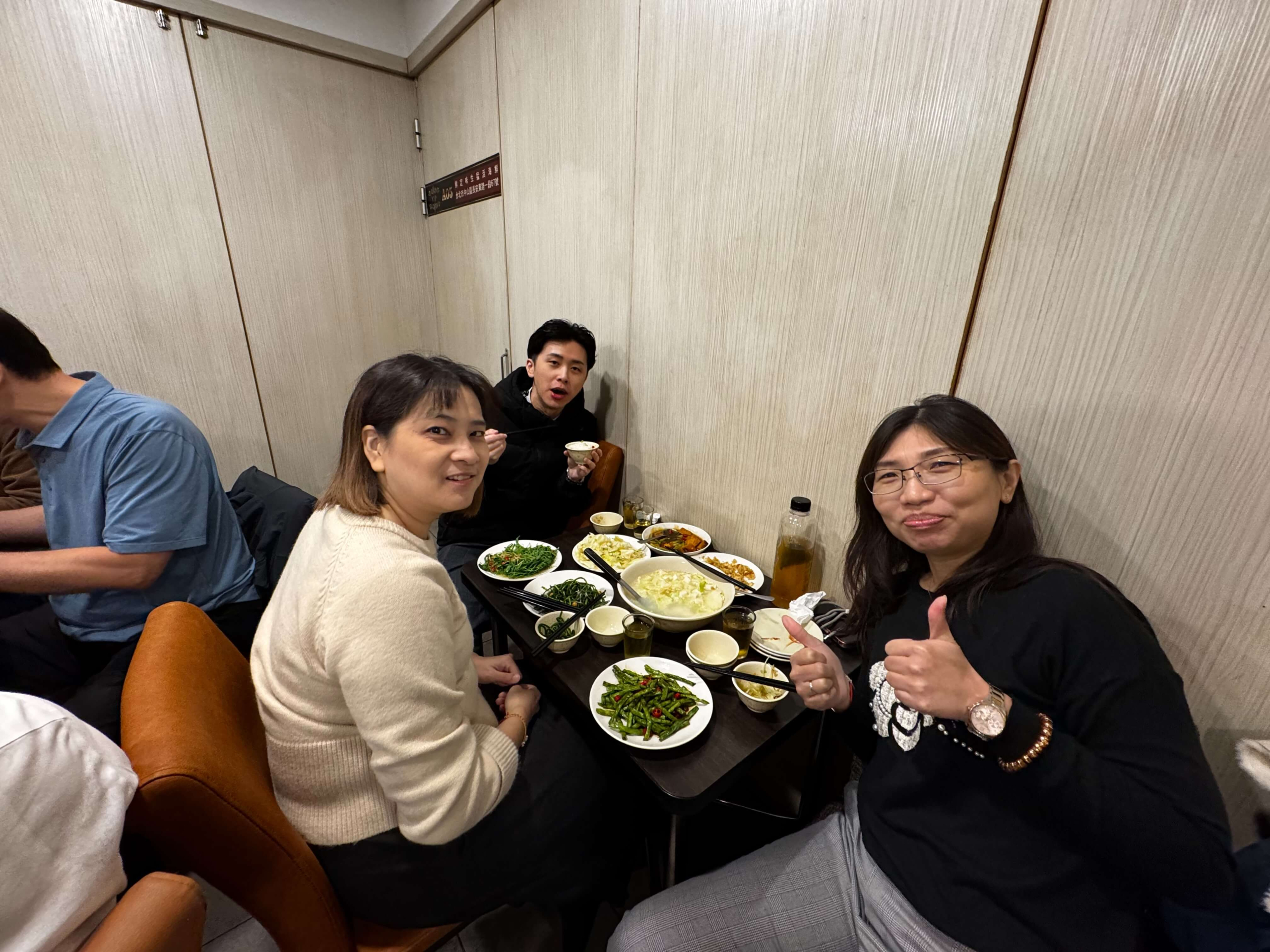 台空部門年末聚餐